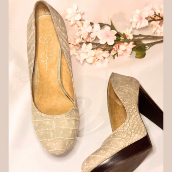 Jessica Simpson, Chunky, Gray, Nubuck Leather Pumps - Picture 5 of 9